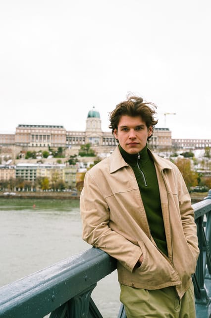 Budapest: Photo Session with Professional Local Photographer - Should You Book This Budapest Photo Session?