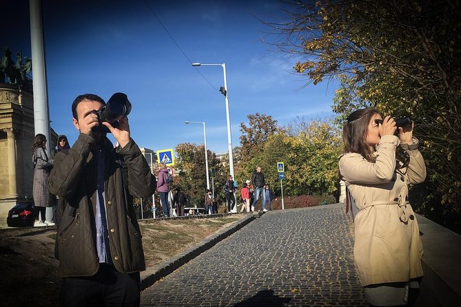 Budapest Photo Walks - Castell de Buda Night Angles and the Chain Bridge View