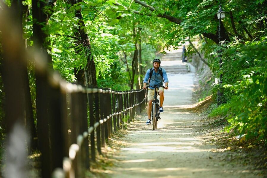 Budapest: Premium E-Bike Rental - Who should book this e-bike rental, and who should not