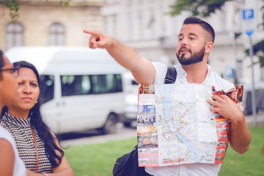Budapest: Private 3-hour Guided City Tour by Bus - Key highlights worth your time