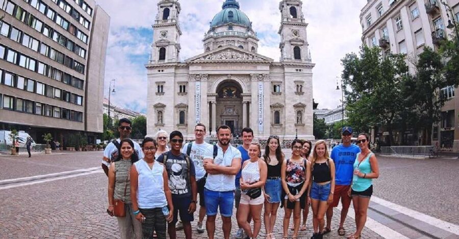 Budapest: Private 3-hour Guided City Tour by Bus - Fisherman’s Bastion and the Castle District walk on the Buda side