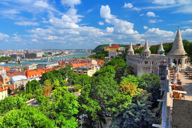Budapest: Private 4-Hour Walking Tour with a Local - Price and value for up to 15 people