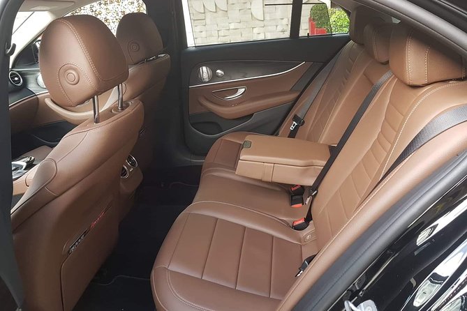 Budapest Private Airport Transfer in a Luxury Car - Budapest Airport to City Center, One Calm Transfer