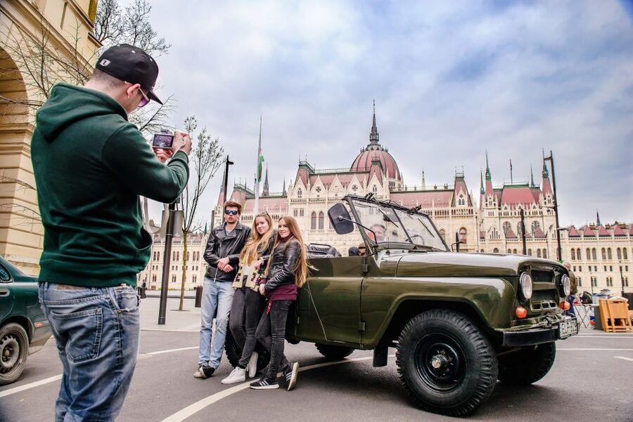 Budapest: Private City Tour with a Vintage Russian Jeep - Price and Value: What $318 for Up to 6 Really Buys