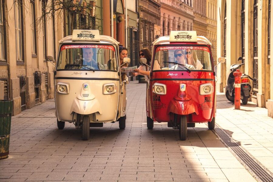 Budapest: Private City Tuk-Tuk Tour & Boat Cruise - Private driver-guide in a sleek Italian tuk-tuk