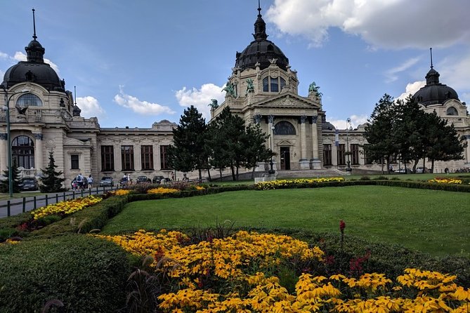 Budapest Private Full Day City Sightseeing Tour Walking or by Car - Central Market Hall: snacks, shopping, and a real Hungarian stop