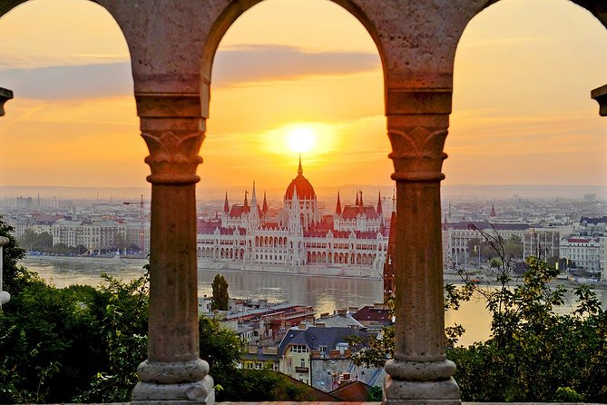 Budapest Private Full Day City Tour with a comfortable air -conditioned car - Erzsebet Square to Kossuth Square: Parliament area without the stress