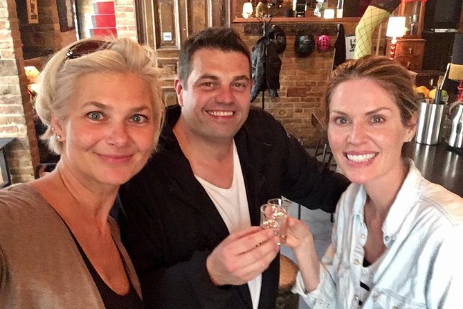 Budapest private sightseeing with Nelli & her local guides - A private Budapest day that starts with your interests