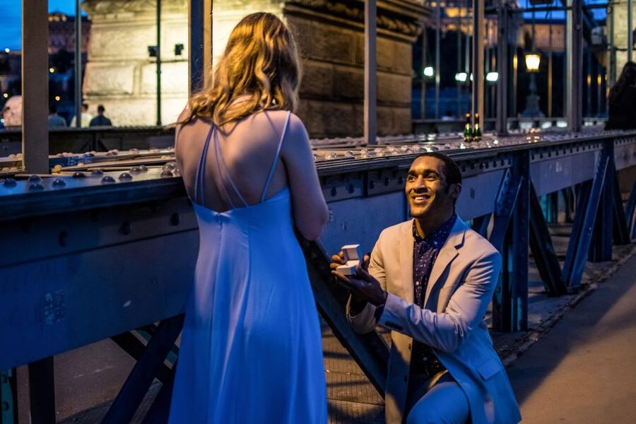 Budapest: Proposal Photos at enchanting Fisherman's Bastion - Getting started with Attila: calm direction, clear plans