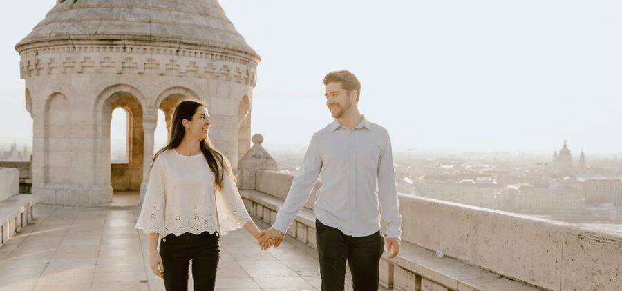 Budapest: romantic photoshoot at Buda's iconic sightseeings - Why a 45-minute romantic shoot works in Budapest