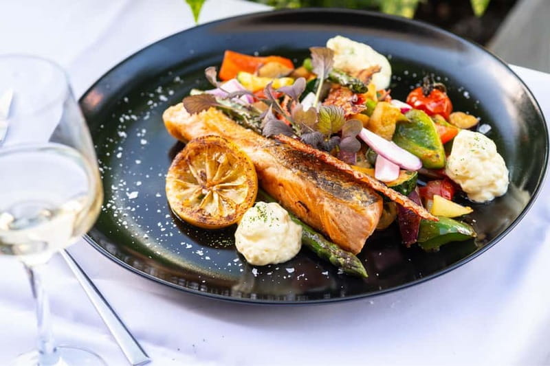 Budapest: Rudas Spa Entry with 3-Course Meal - Who Should Book This, and Who Should Skip It