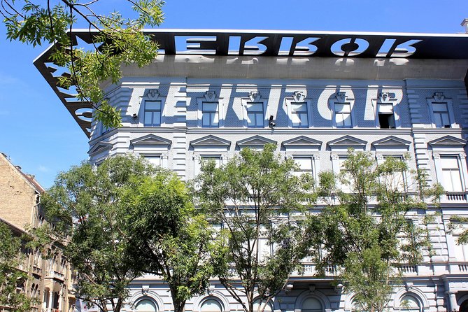 Budapest Segway Tour - Great Synagogue and a church stop for culture and context