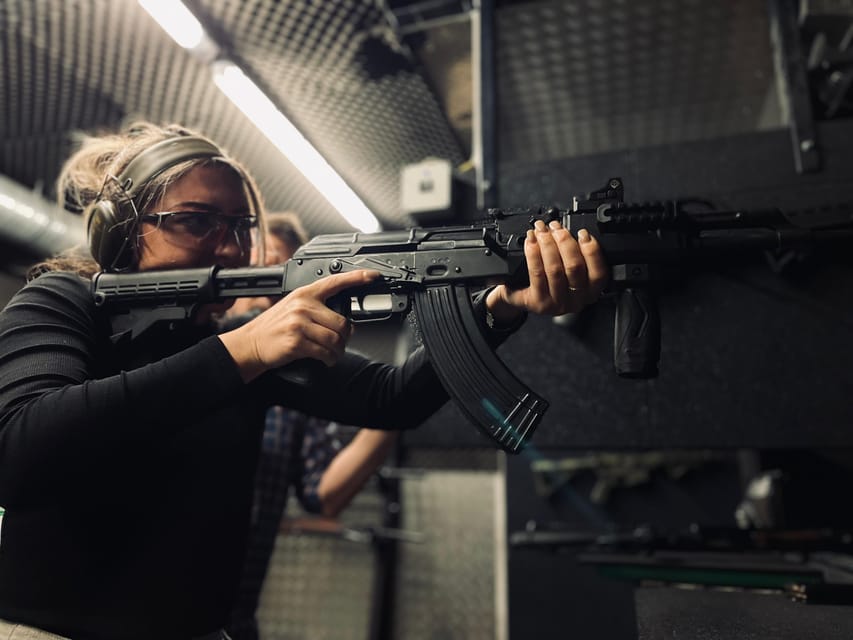 Budapest: Shooting Experience for Couples, The Perfect Date - Should you book this couples shooting experience in Budapest?
