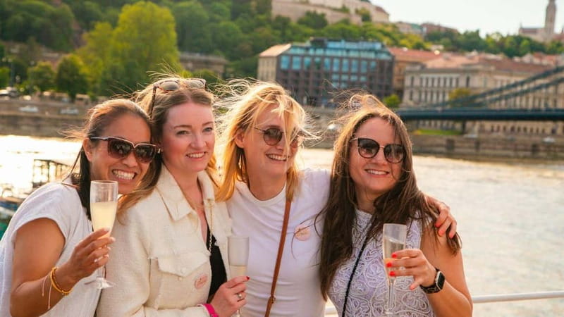 Budapest: Sip and Sail River Cruise with Unlimited Prosecco - Where to Stand for Photos (and Where to Go for Refills)