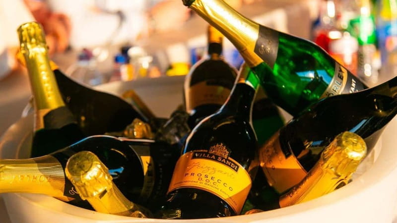 Budapest: Sip and Sail River Cruise with Unlimited Prosecco - The 75-Minute Sunset Cruise Route, and Why Danube Timing Matters