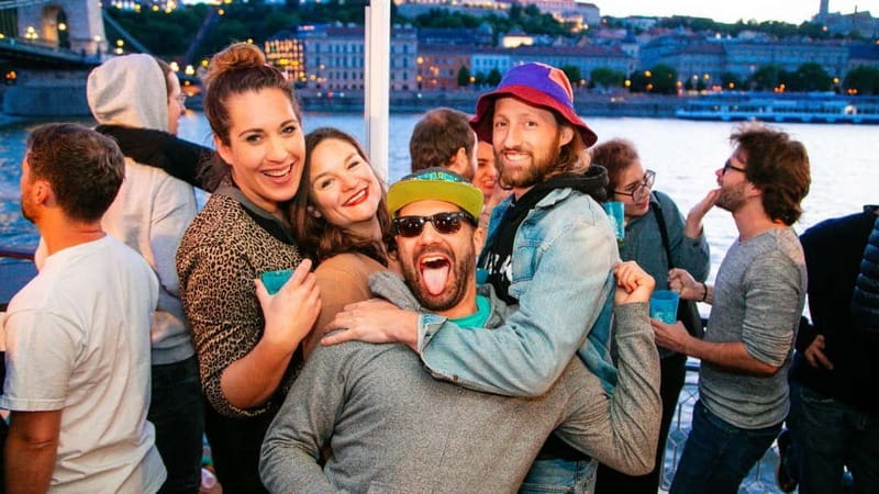 Budapest: Sip & Sail Danube Cruise with Unlimited Beer - Weather, timing, and what to wear so you stay happy