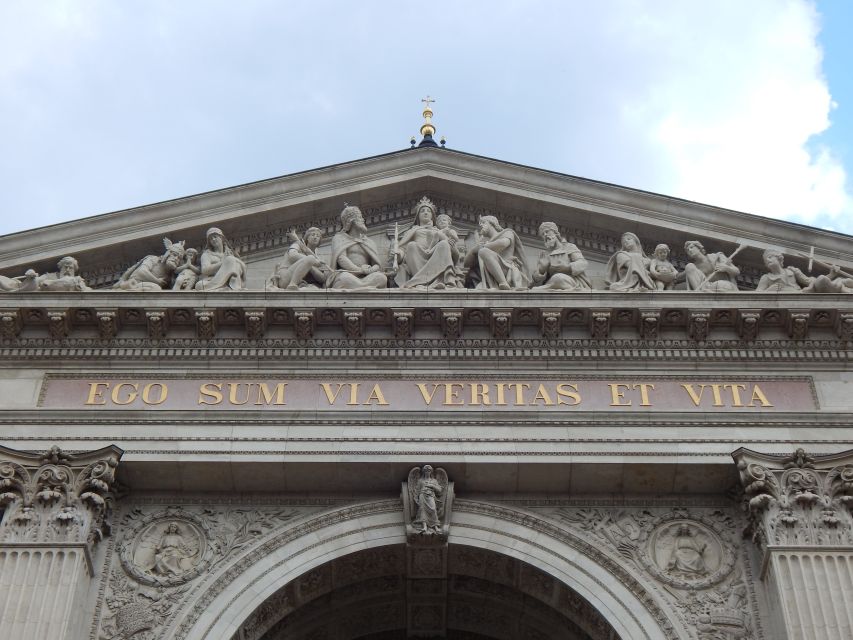 Budapest: St Stephen's Basilica Tour - Inside the Basilica: Gold, Frescoes, Sculpture, and the Holy Right