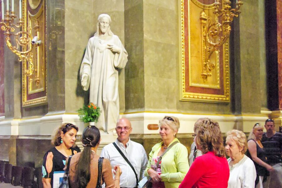 Budapest: St Stephen's Basilica Tour - The Dome Terrace: 360-Degree Budapest, Elevator Choices, and the 200-Step Plan
