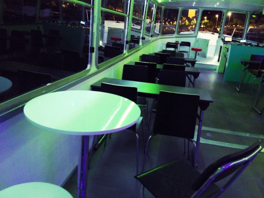 Budapest: Stag Party Boat with Beer and Wine - Drinks: unlimited beer, wine, sparkling, and one shot