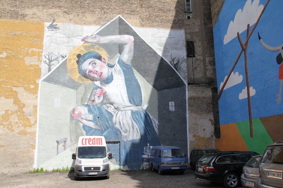 Budapest: Street Art Tour - Piece-by-Piece Meaning: Themes, Politics, and the Artists Behind the Paint