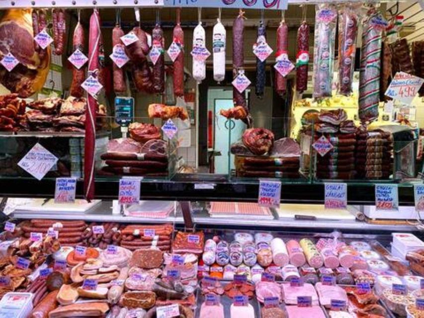 Budapest Streetfood Heaven: Tasting and Markets with a local - Lángos and Rétes Buffet, Plus Chimney Cake for Dessert Mood