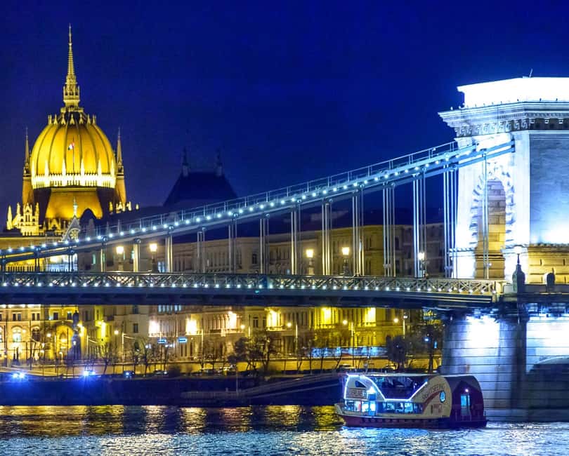 Budapest: Sunset Cruise with 2 Cocktails - Key things to know before you board
