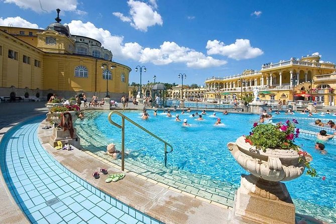 Budapest Széchenyi Thermal Spa Ticket - Getting in fast: QR code and the entry flow you should expect