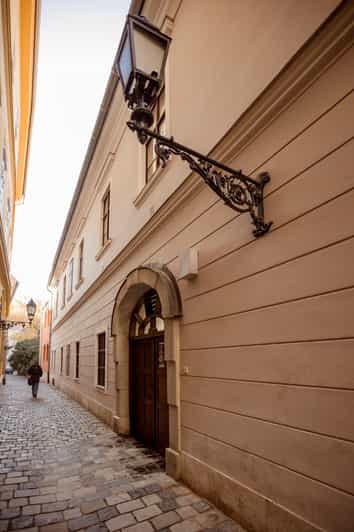 Budapest: The WWII Siege of Buda Castle & Bomb Shelter Tour - Price and Value at Around $24 for 90 Minutes