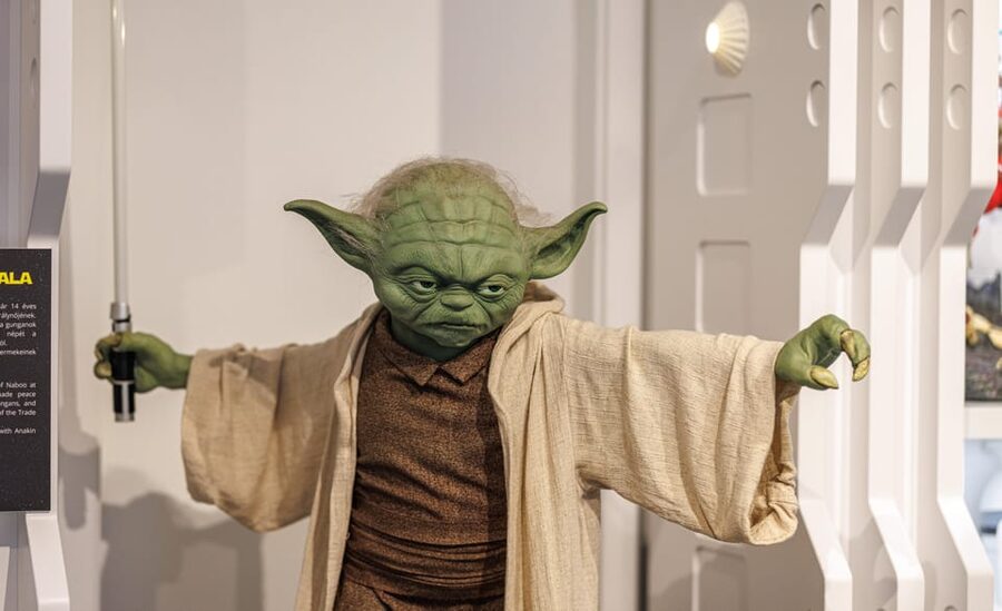 Budapest: Travelling Galaxy Star Wars Interactive Exhibition - The Collection Moment: 200+ Models, Miniatures, and Life-Sized Figures
