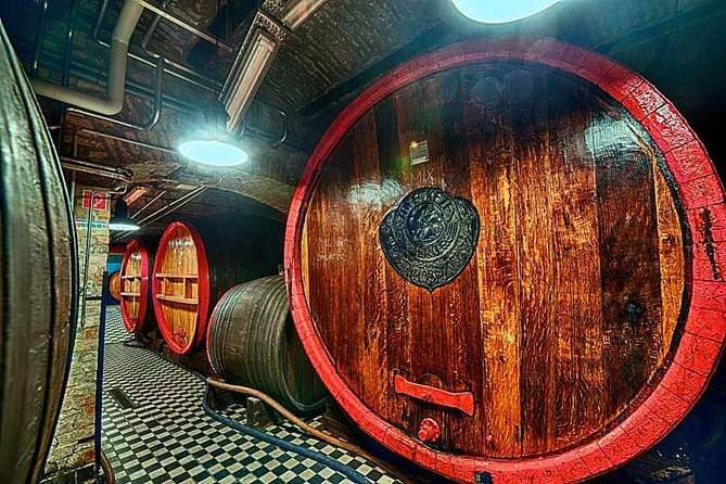Budapest Tuk Tuk Tour with House of the Unicum Distillery Visit - Széchenyi Medicinal Bath area and the edge of the Jewish Quarter