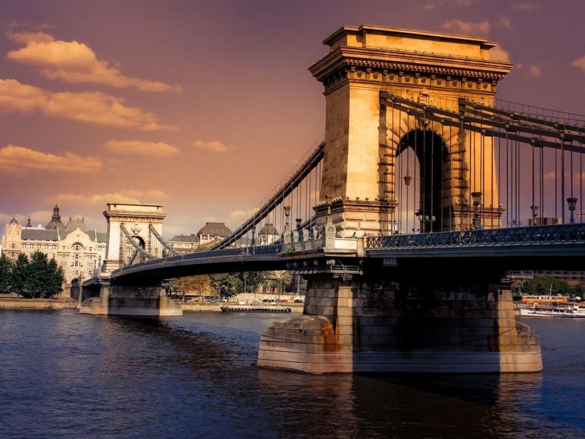 Budapest: Unlimited Prosecco and Wine Sightseeing Cruise - Quick things I’d plan for