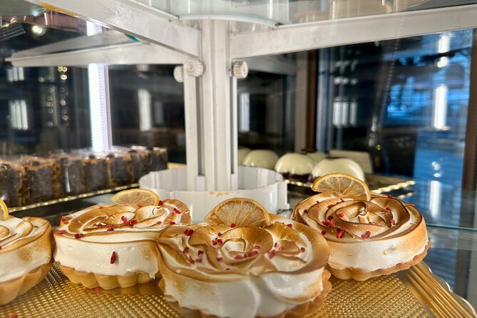 Budapest Urban Treats - Cake and Coffee House Tour - Stop 3: a rustic strudel shop and the comfort-pastry lesson
