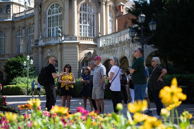 Budapest Urban Walk - Budapest City Tour with Cake & Coffee - Széchenyi Medicinal Bath: a thermal bath peek without the all-day commitment