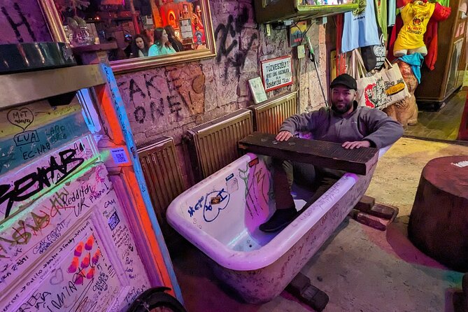 Budapest Vibe: Ruin Bars, Street Art and Culture Tour - Where the Budapest Vibe starts, Erzsébet tér to Wesselényi utca