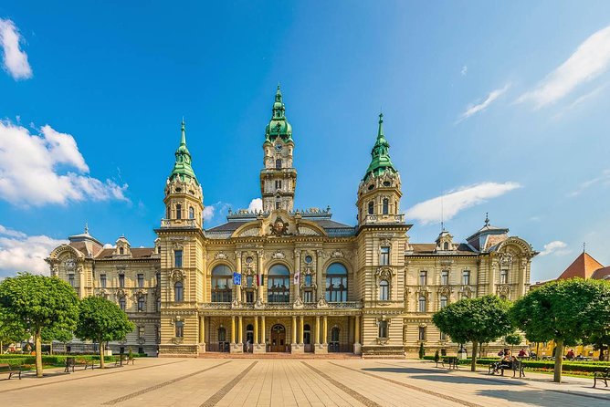 Budapest-Vienna One-Way Sightseeing Transfer - What you are really paying for: value of a guided one-way day