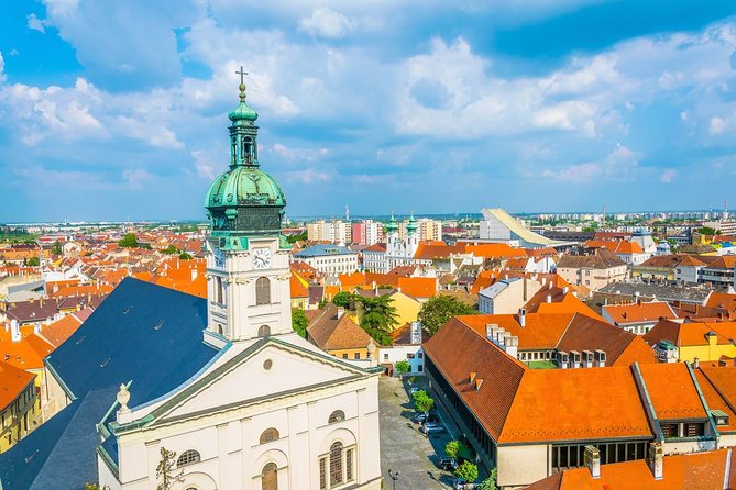Budapest-Vienna One-Way Sightseeing Transfer - Group size, comfort, and the 9:00 am start