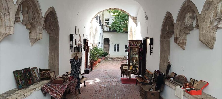 Budapest: Walking Tour in the Buda Castle District - The funicular glimpse, then the Castle-bazaar wrap