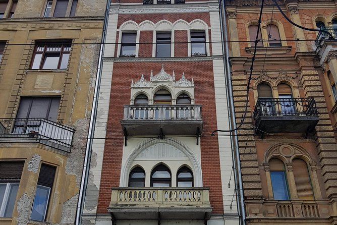 Budapest Walking Tour with Your Private Guide: 20+ Highlights - Liberty Bridge to Citadella: Views Without Overexertion
