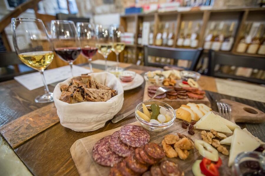 Budapest: Wine, Cheese, and Charcuterie Tasting - Key Highlights You Should Pay Attention To