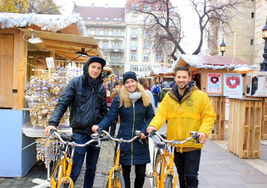 Budapest ❤️Winter Bike Tour with Coffee Stop❤️ - St. Stephen’s Basilica and the squares where power shows