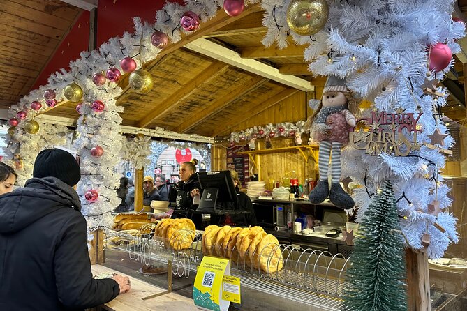 Budapest Wonderland - A Christmas Market Tour with Chimney Cake & Mulled Wine - Chimney Cake and Mulled Wine: Your Included Warm-Up (With a Story)