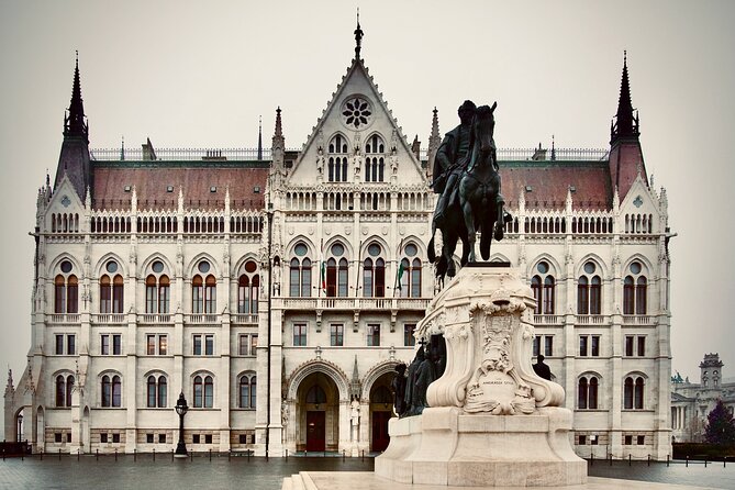 Capital Budapest - Half Day Private Tour (4hr) - Up toward Castle District: Dísz tér, Fisherman’s Bastion, and Matthias Church