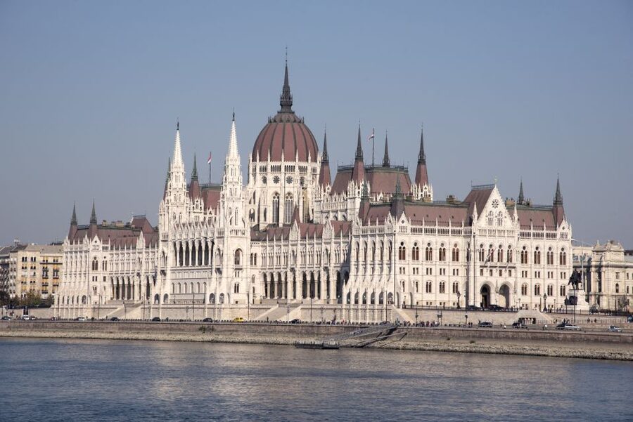 Castle District & Pest Driving Tour with Danube River Cruise - St. Gellért Hill and the Citadel: where the river view clicks