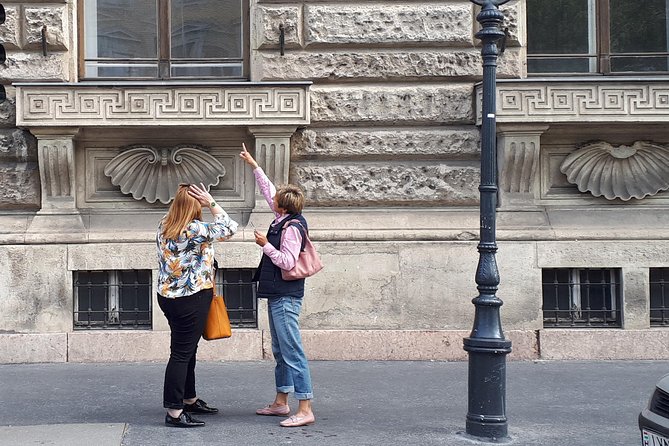 Castle district walk with legends - Fisherman’s Bastion for Quiet Corners and Danube Views