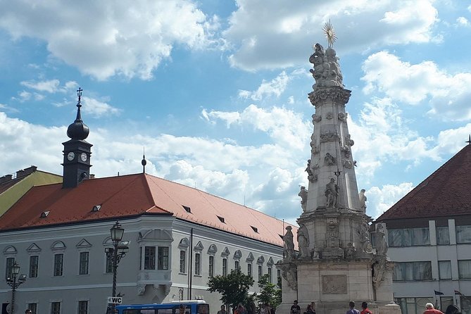 Castle district walk with legends - The Heart of the Walk: National Széchenyi Library and Royal Palace Layers