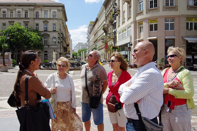 Classic Walk in Budapest Historical Center - Where the tour starts and how the pacing works