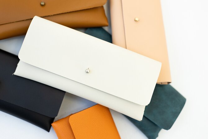 Create a unique leather accessory in downtown Budapest! - Logistics that keep it easy on the day of your workshop