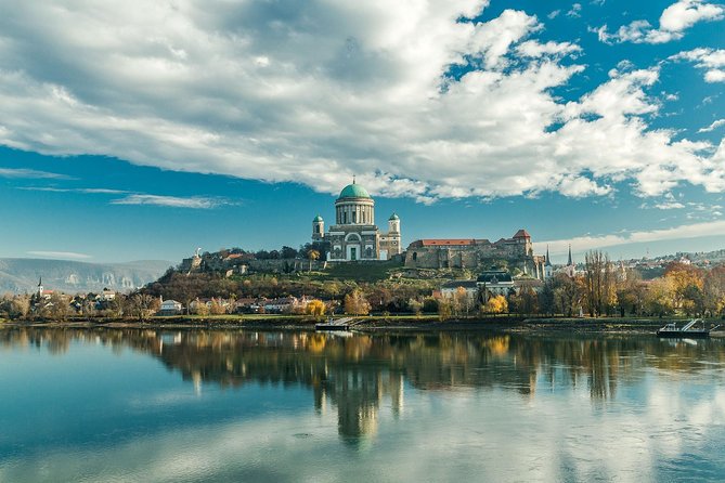 Danube Bend Full-Day Private Tour From Budapest - How the Day Moves North From Budapest at 9:00