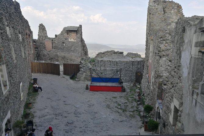 Danube Bend Privately with full board - Dzsámi Múzeum and Veprech-torony, Turkish Church ruins by the river