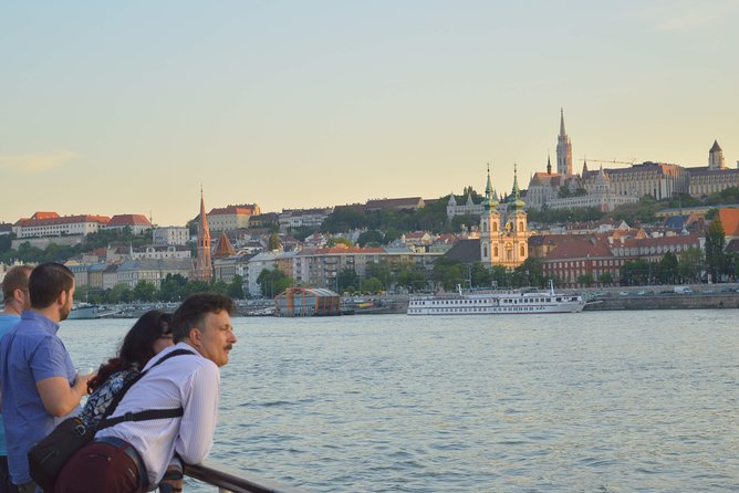 Daytime and Sunset Cruise on the Danube with Drink Options - Onboard atmosphere: photos, music, and the question of narration